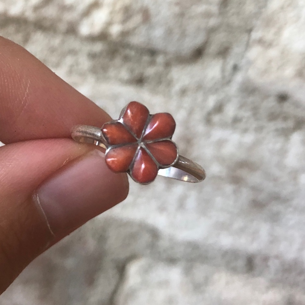 Sterling Silver ring with coral inlay flower